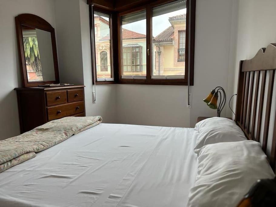 Luminoso Y Centrico Llanes Apartment Ngoại thất bức ảnh